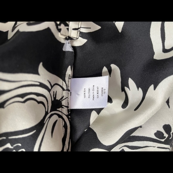 TALBOTS Silk Sleeveless Top Blouse - Picture 15 of 16